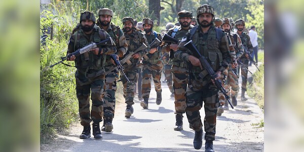 J&K Terror Alert: 3 Suspected Militants Spark Massive Search in Basantgarh after Asking for Food