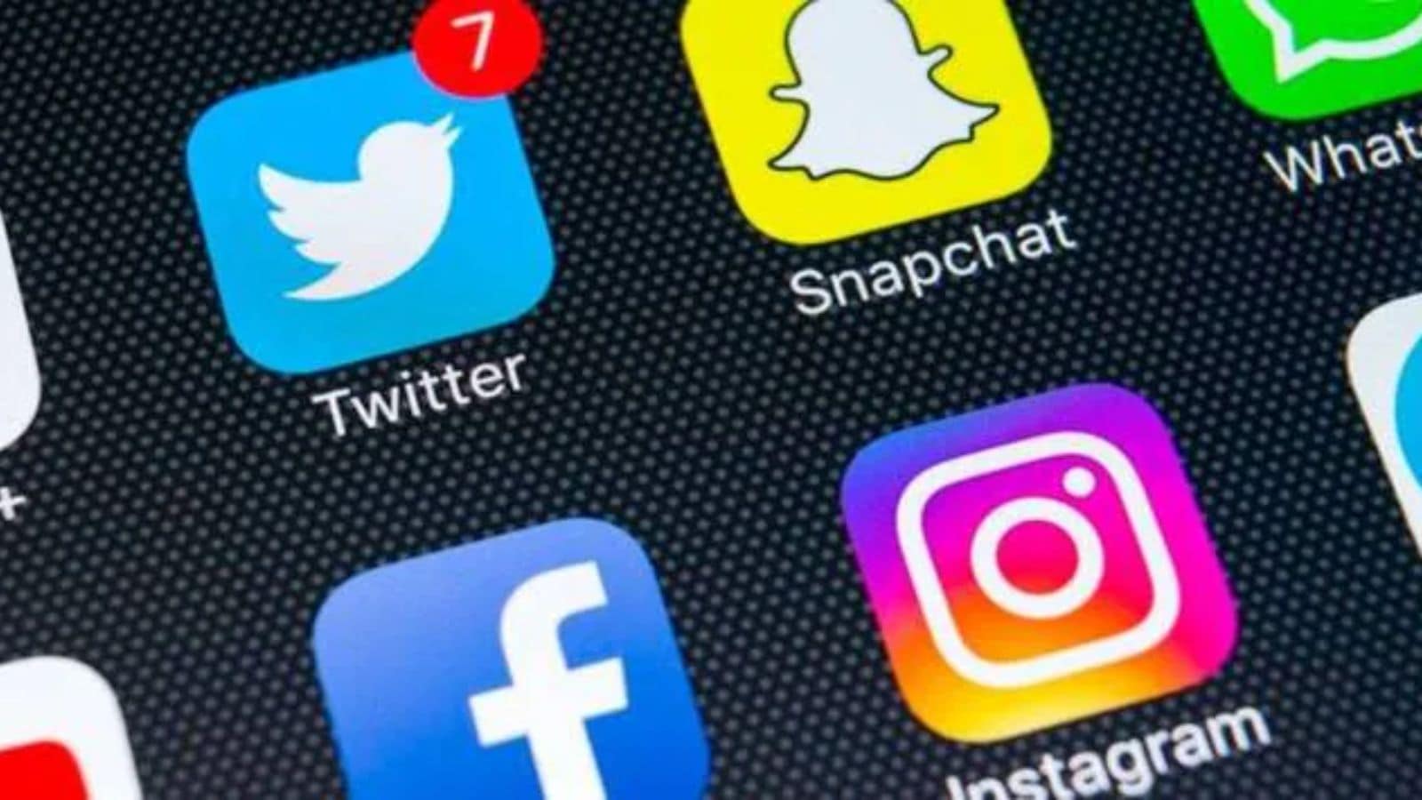 KUALA LUMPUR — Malaysia is set to introduce a nationwide ban preventing children under 16 from using social media starting in 2026, as the government steps up efforts to protect minors from online risks.