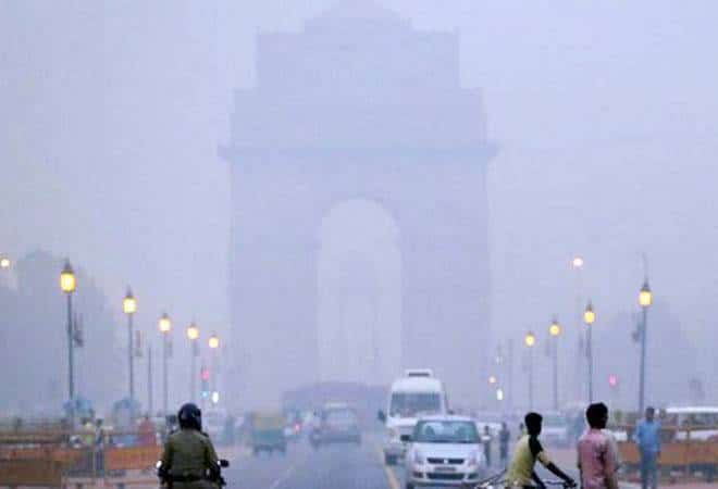 Delhi Air Quality Near ‘Severe’ Mark as Noida AQI Hits 413; Pollution Crisis Deepens Across NCR
