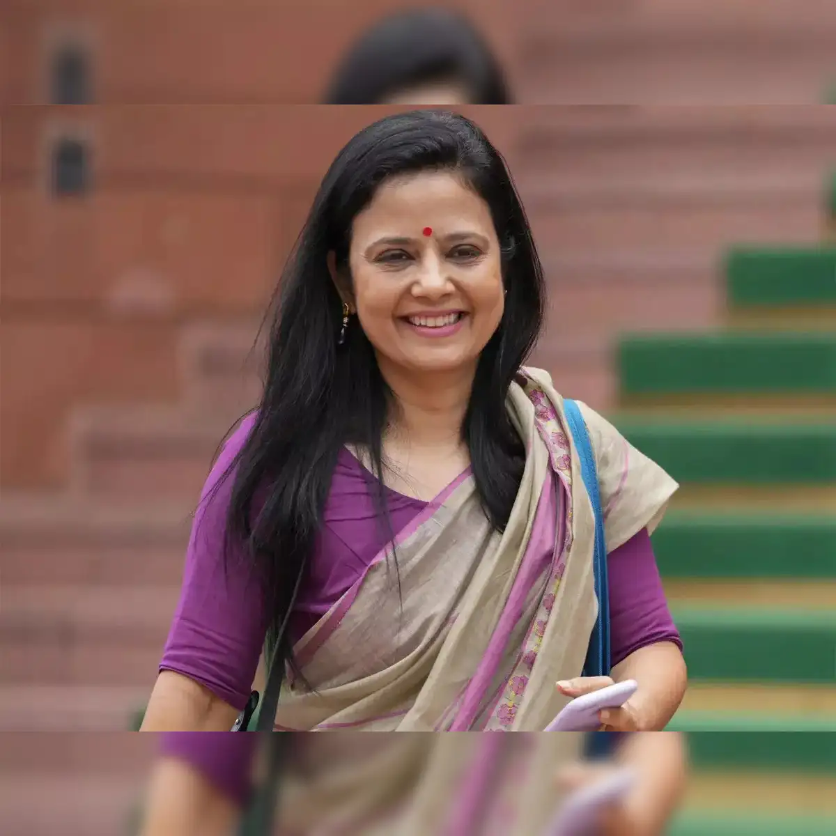 CBI Terms Mahua Moitra’s Plea ‘Frivolous’ as Agency Defends Lokpal Sanction in Cash-for-Query Case